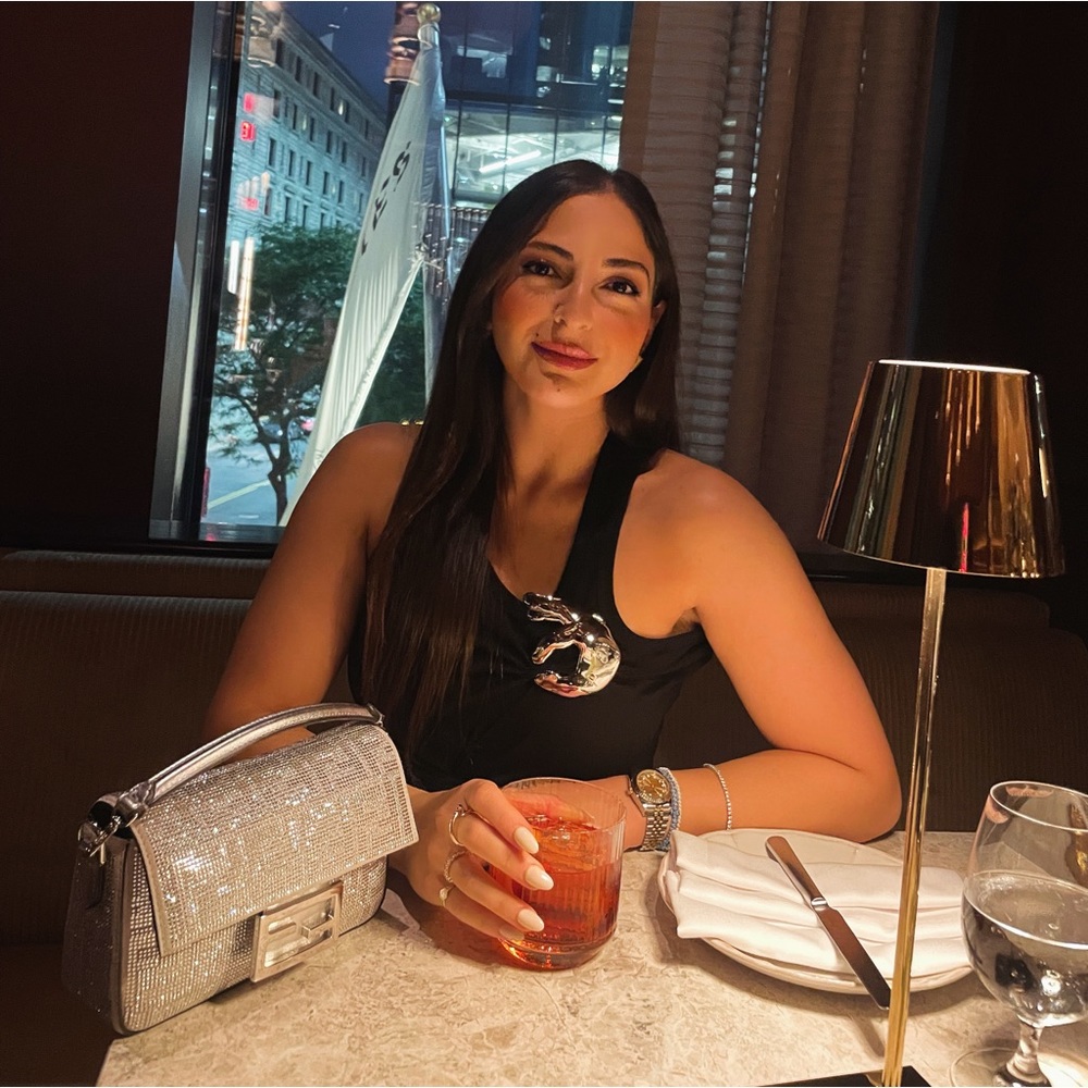 Meet your Posher, Rita